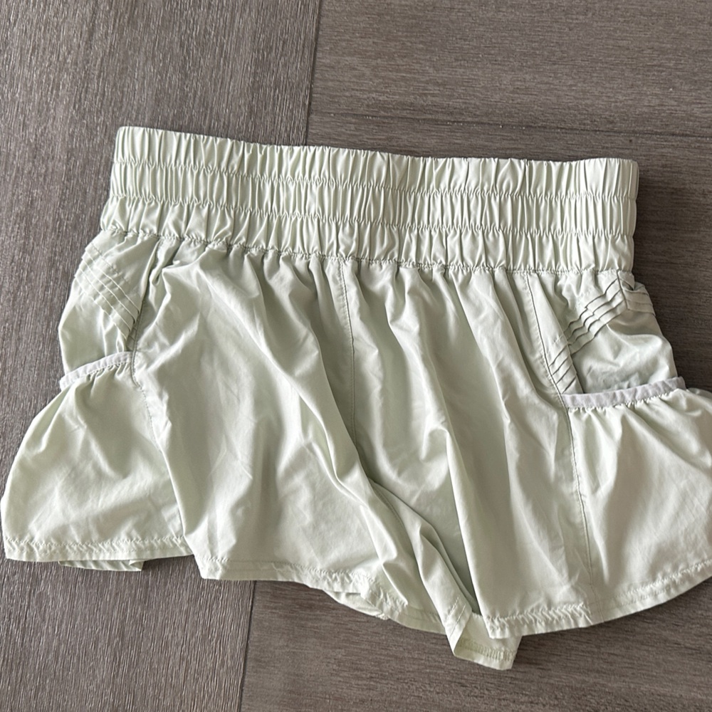 Free People Movement- Light Green Elastic Waist Shorts with pockets size medium - Picture 2 of 2